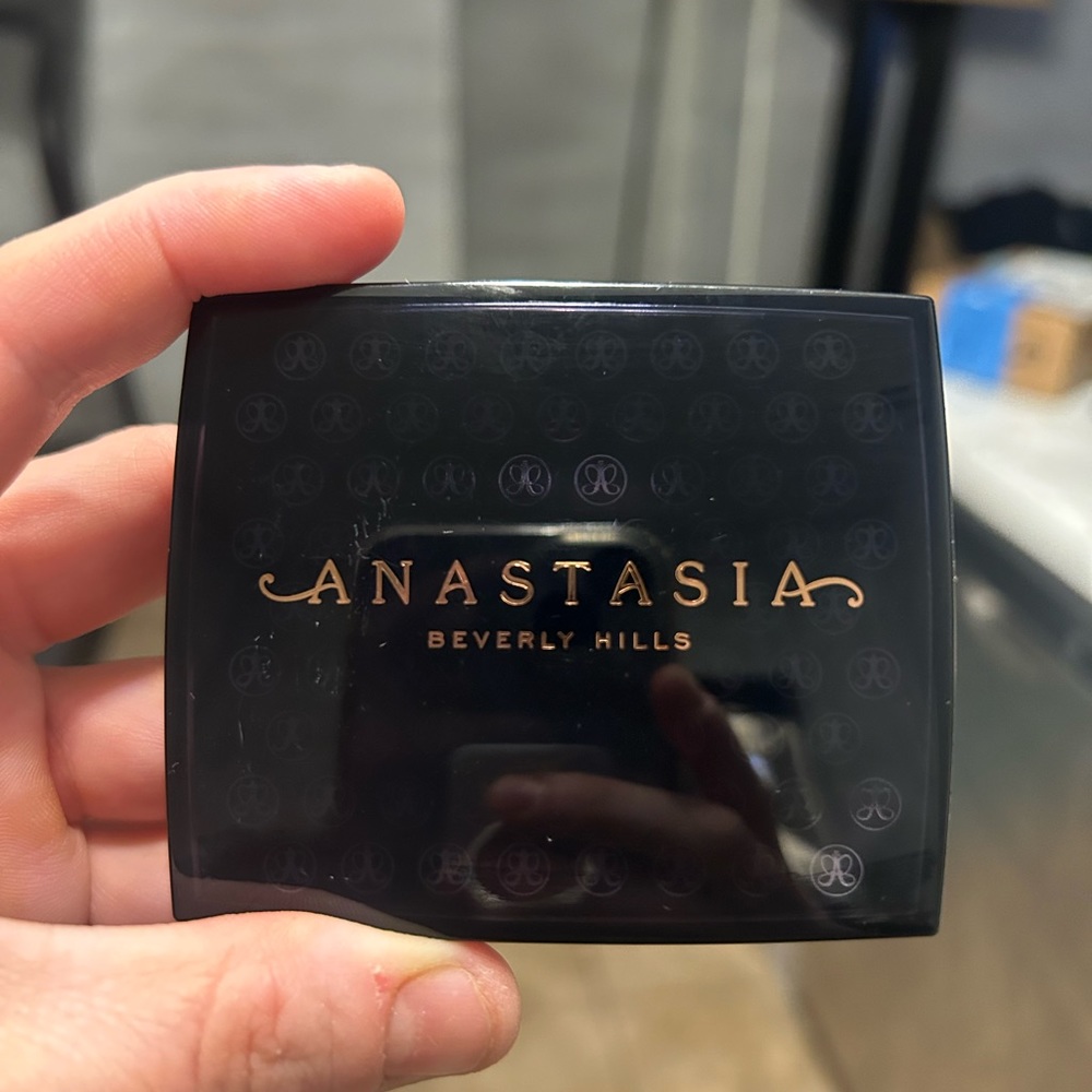 Anastasia bronzer in shade rosewood